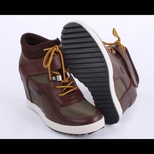 Women Lacoste Berdine Wedge Sneakers SZ 7.5